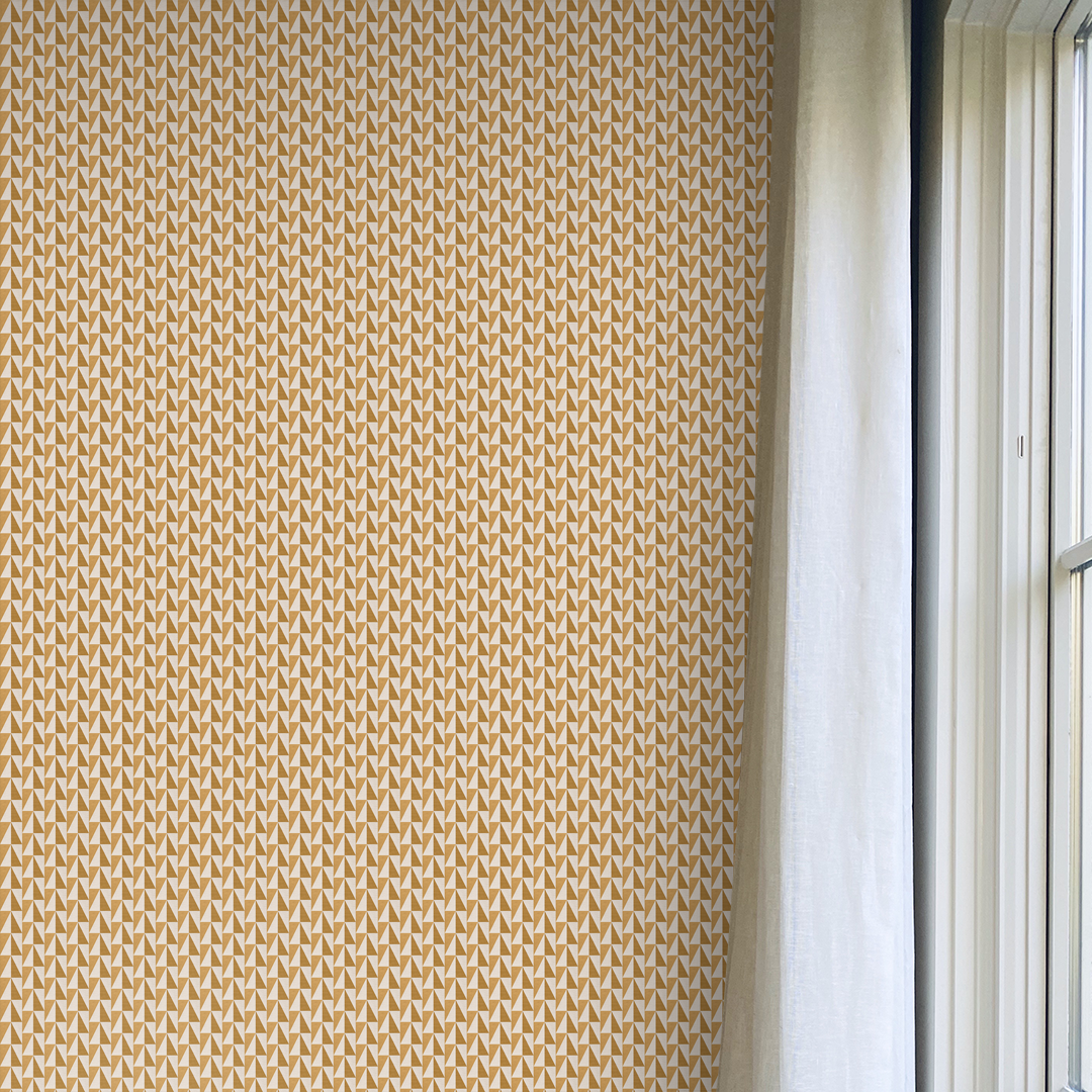 Refined Goldenrod White Small Scale Wallpaper
